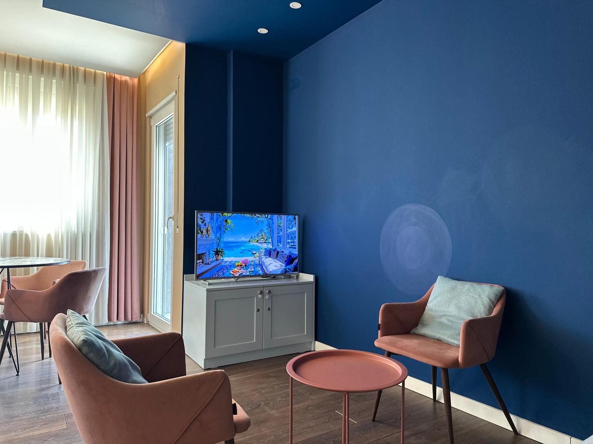 Elegant New - Colorful By The Sea * Durrës