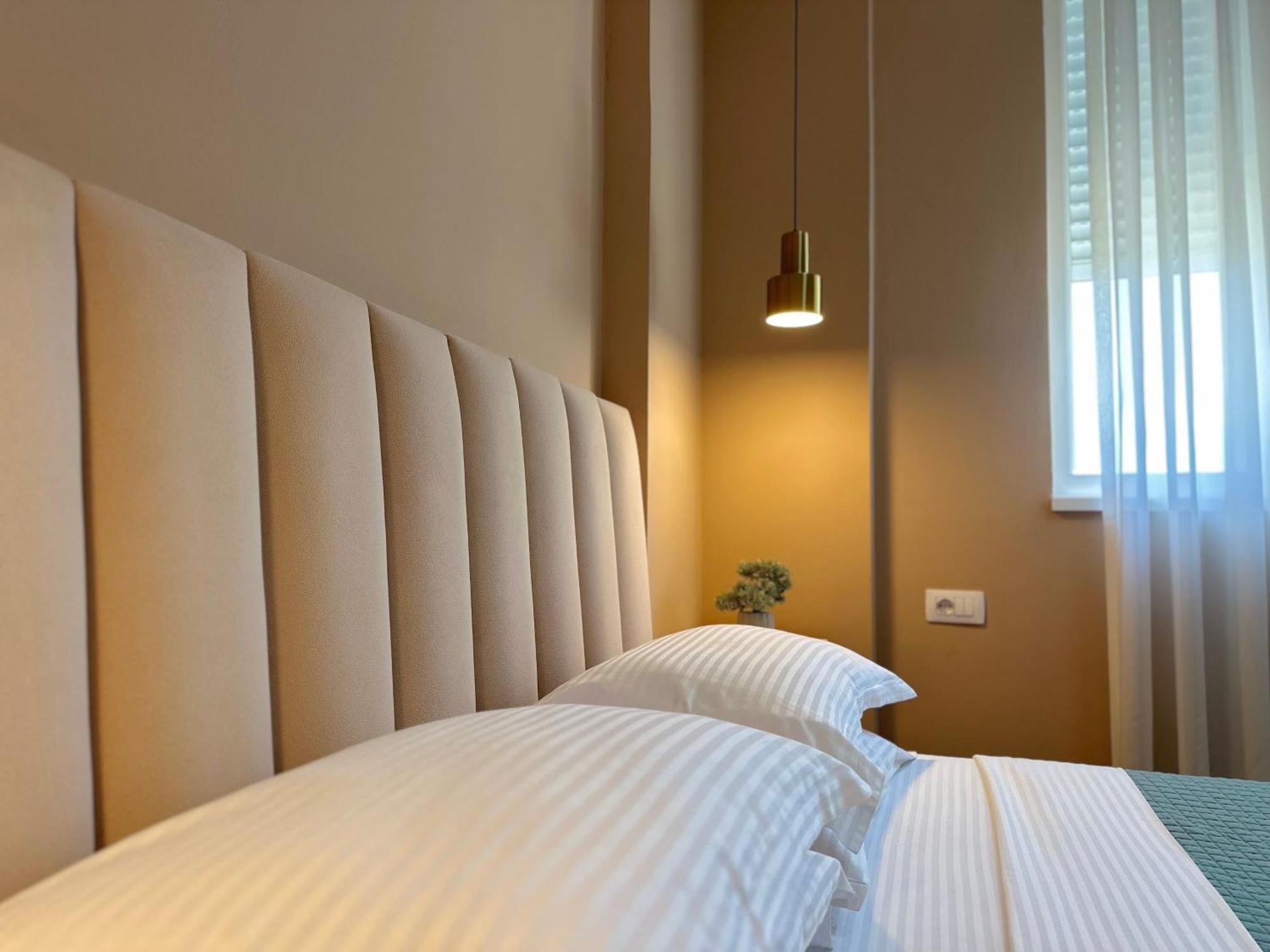 Elegant New - Colorful By The Sea Appartamento