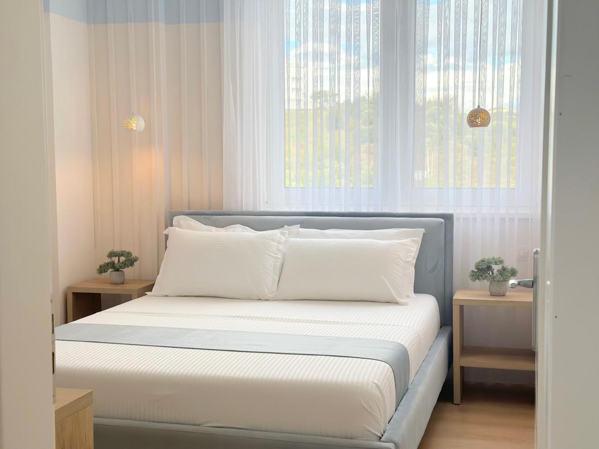 Apartment Elegant New - Colorful By The Sea