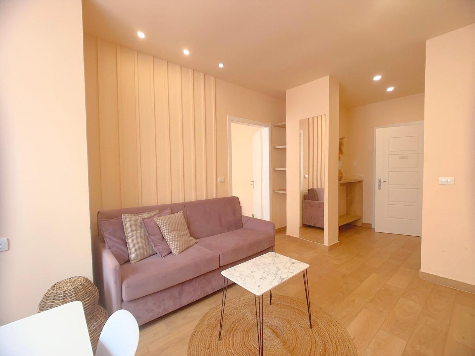 Apartment Elegant New - Colorful By The Sea