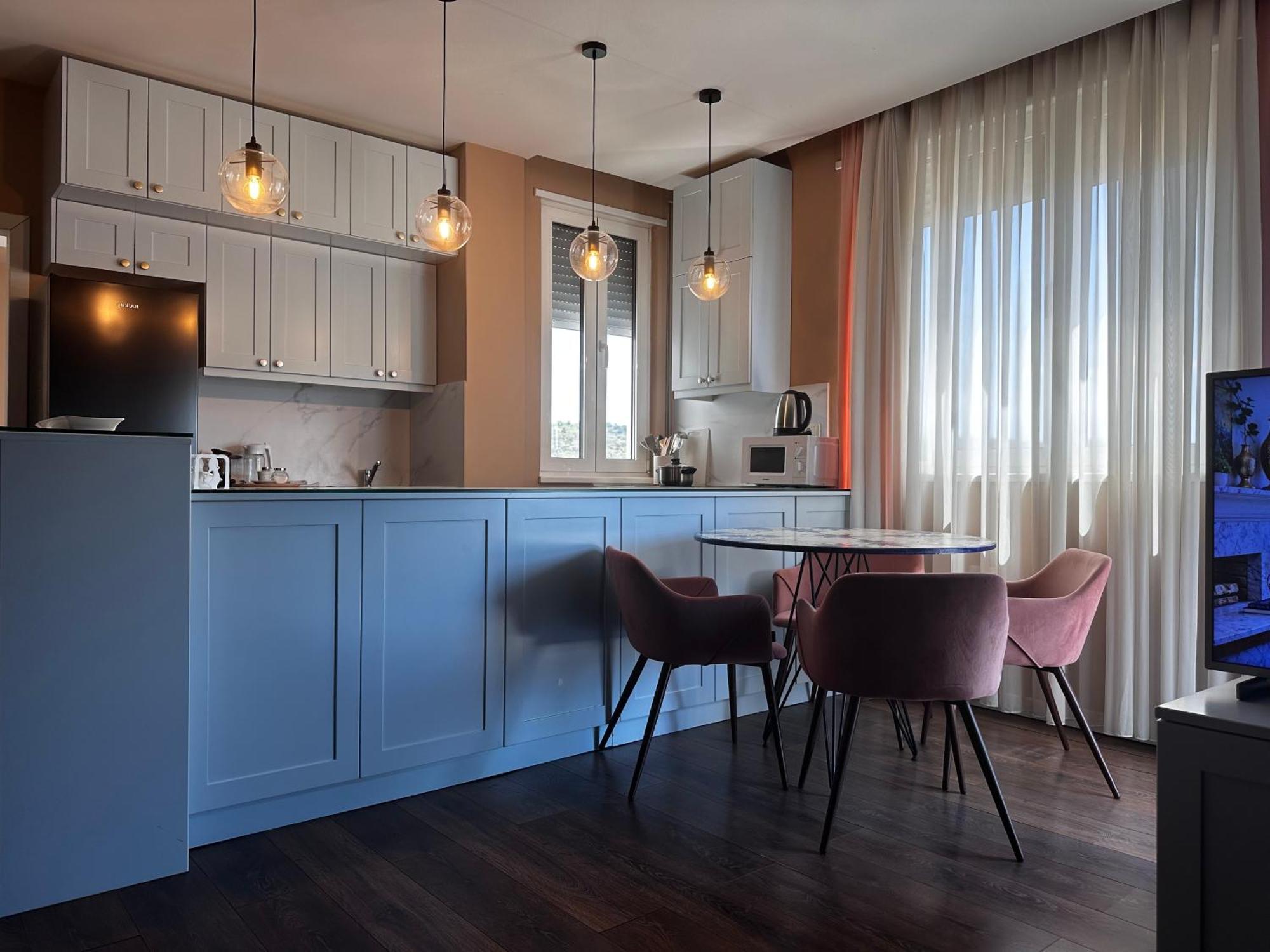 Apartment Elegant New - Colorful By The Sea *